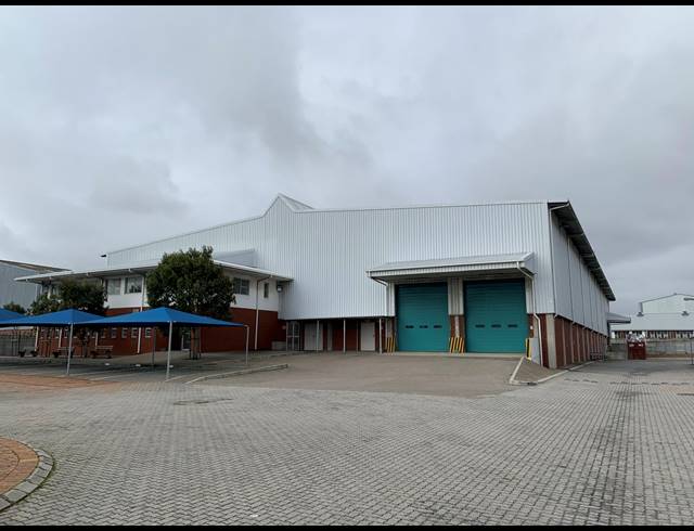 3,450M² FACTORY TO LET IN EPPING INDUSTRIAL